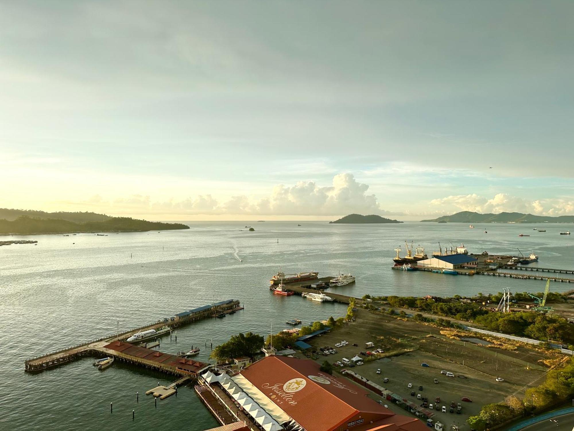 M Centro City Centre @ Gaya Street By Sunset Seaview Vacation Condos Kota Kinabalu Extérieur photo